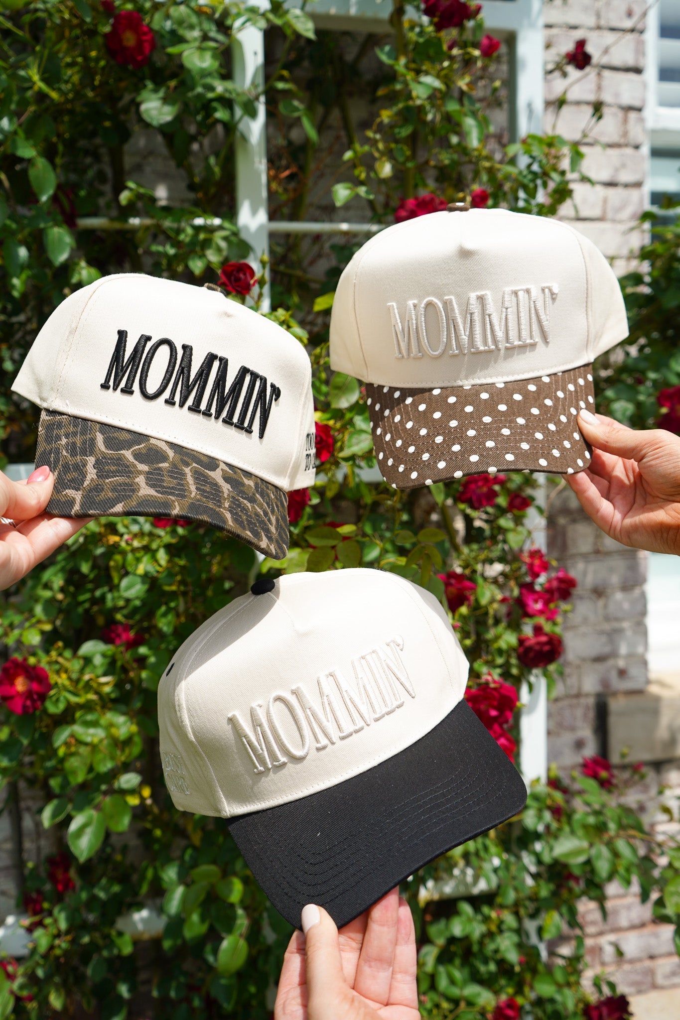 Mommin' - Vintage Trucker Hat