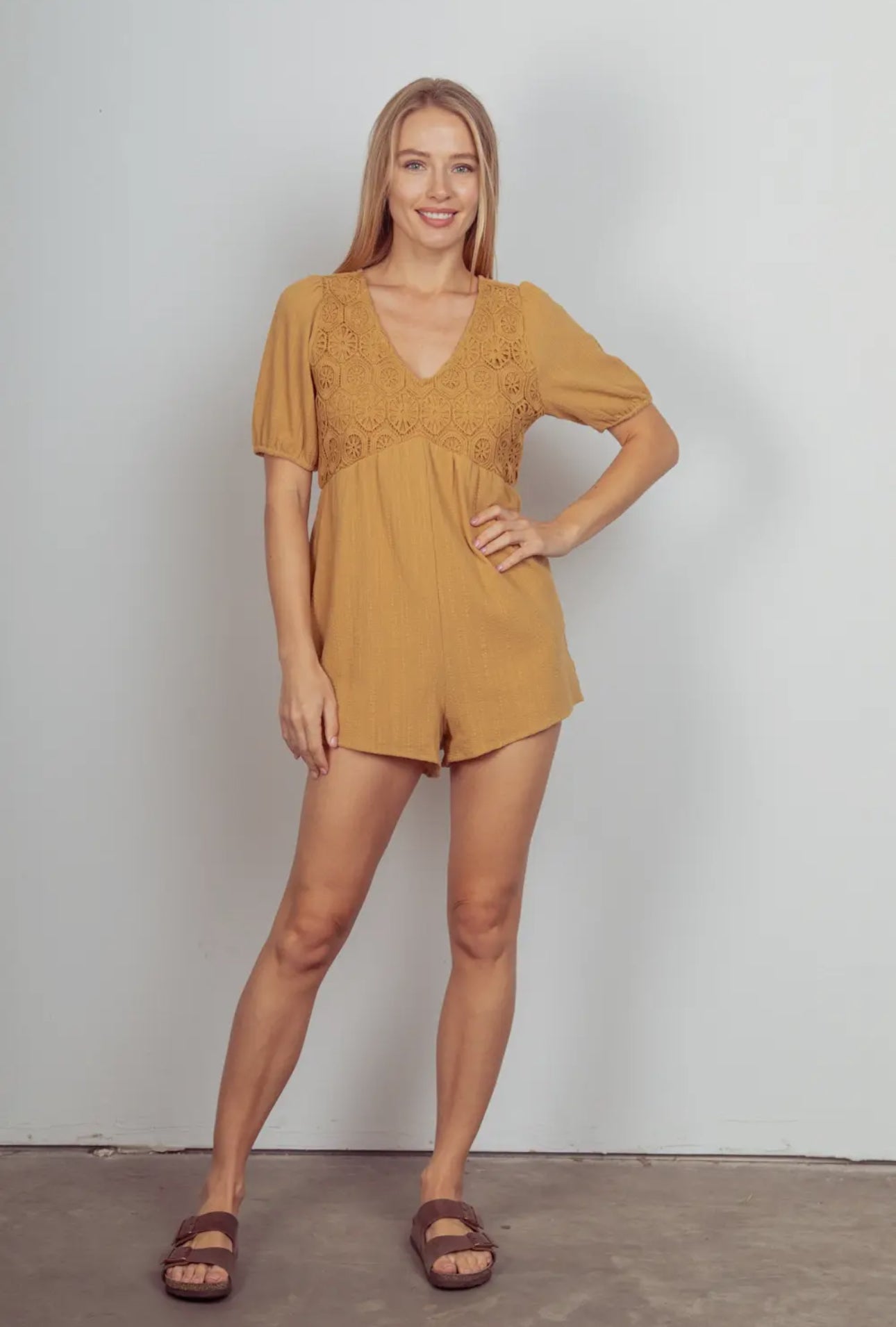 Lace Detail Puff Sleeve Solid Woven Romper